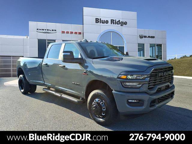 2026 RAM 3500 RAM 3500 BIG HORN CREW CAB 4X4 8 BOX