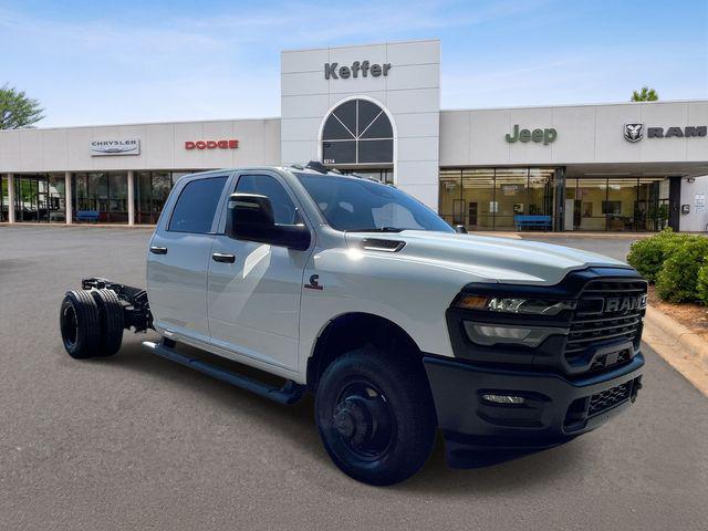 2026 RAM Ram 3500 Chassis Cab RAM 3500 TRADESMAN CREW CAB CHASSIS 4X4 60 CA