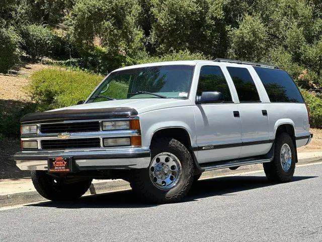 1996 Chevrolet Suburban Cheyenne for sale in Thousand Oaks, CA