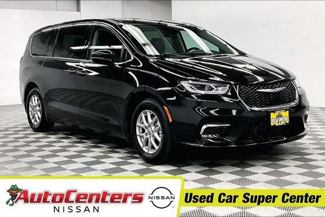 2023 Chrysler Pacifica Touring L for sale in Herculaneum, MO