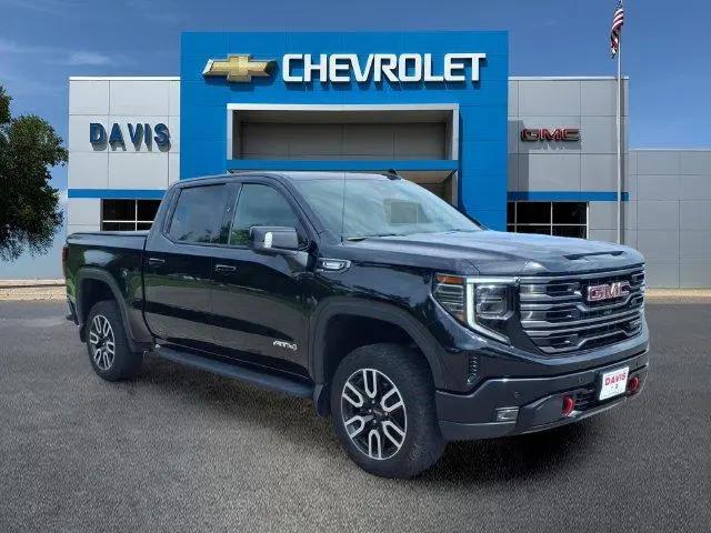 2025 GMC Sierra 1500 4WD Crew Cab Short Box AT4 for sale in Litchfield, MN