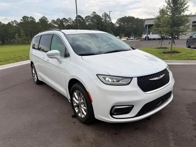 2022 Chrysler Pacifica Touring L AWD