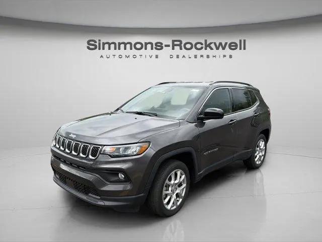 2023 Jeep Compass Latitude Lux FWD for sale in Elmira, NY