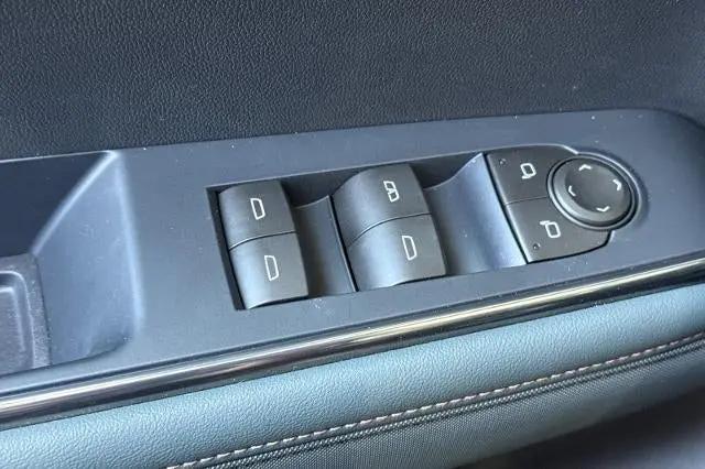 2026 GMC Acadia AT4 AWD