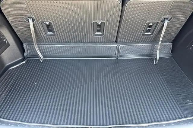 2026 GMC Acadia AT4 AWD
