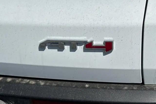 2026 GMC Acadia AT4 AWD