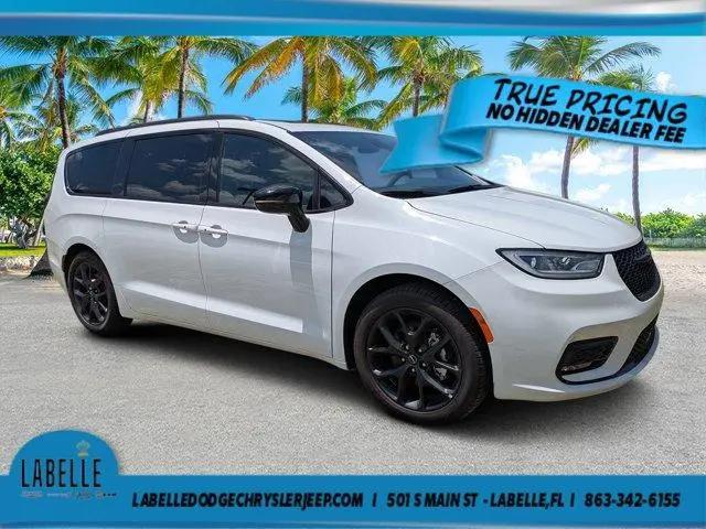 2025 Chrysler Pacifica Limited for sale in LaBelle, FL