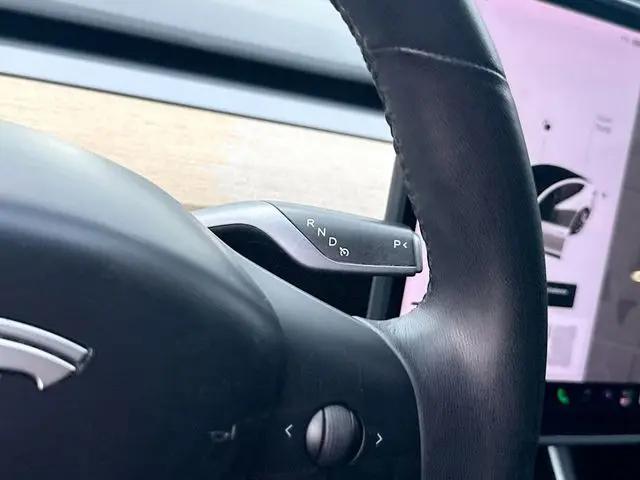 2020 Tesla Model 3 Standard Range Plus Rear-Wheel Drive