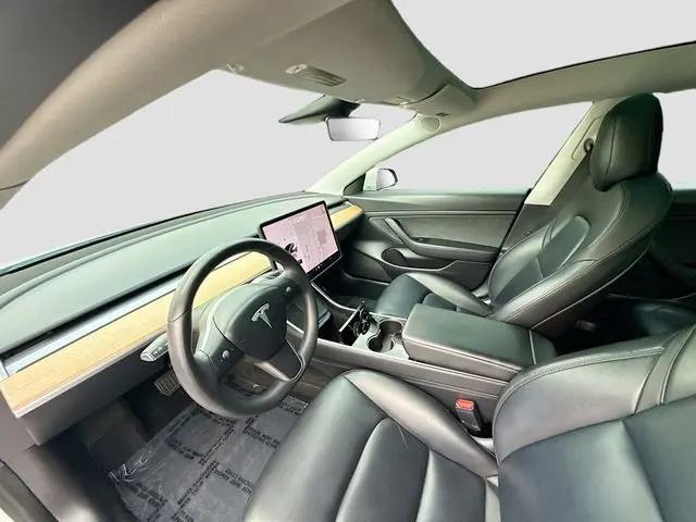 2020 Tesla Model 3 Standard Range Plus Rear-Wheel Drive