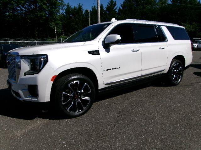 2023 GMC Yukon XL 4WD Denali for sale in Hempstead, NY