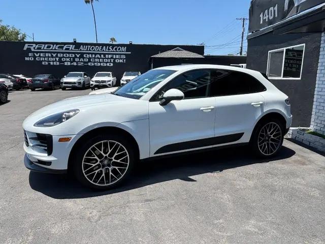 2019 Porsche Macan Macan