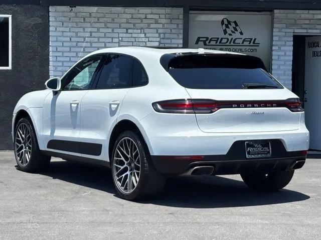 2019 Porsche Macan Macan
