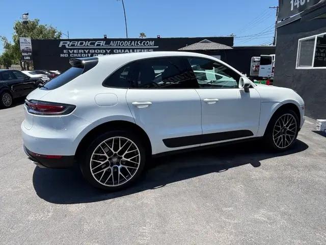 2019 Porsche Macan Macan