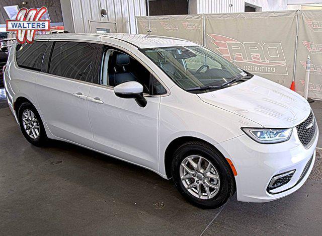 2023 Chrysler Pacifica Touring L for sale in Pikeville, KY