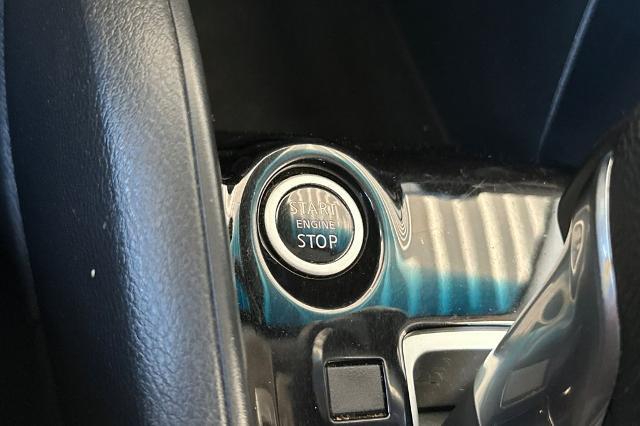 2021 Nissan Versa SR Xtronic CVT