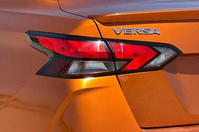 2021 Nissan Versa SR Xtronic CVT