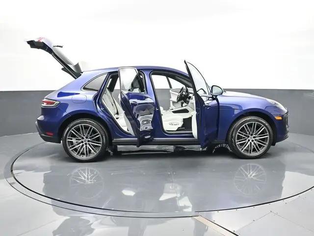 2026 Porsche Macan Macan
