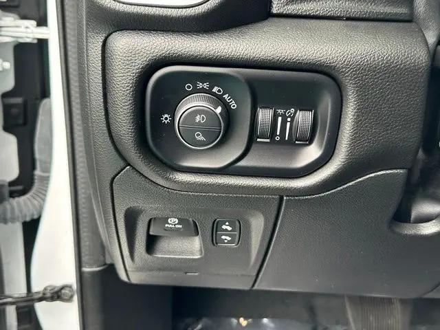 2023 Ram 1500 Laramie Crew Cab 4x4 57 Box