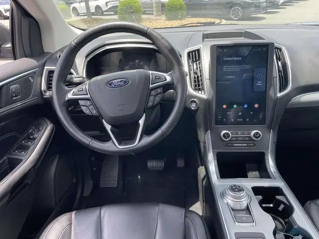 2021 Ford Edge Titanium