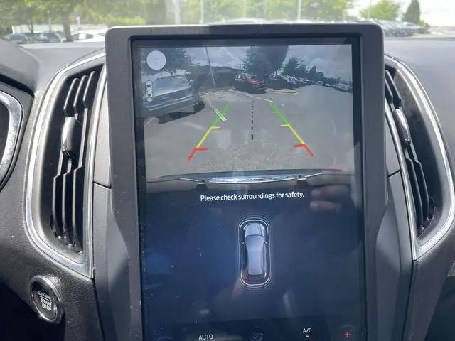 2021 Ford Edge Titanium