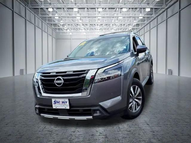 2022 Nissan Pathfinder SL 2WD