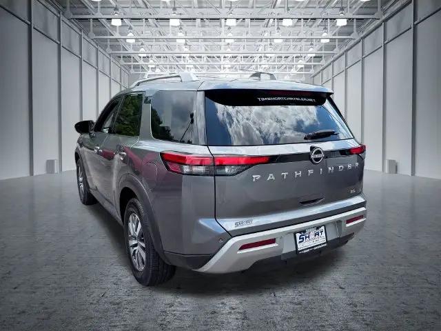 2022 Nissan Pathfinder SL 2WD