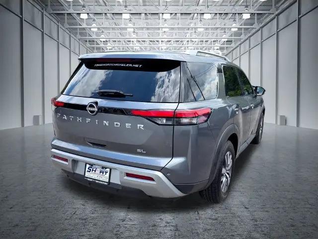 2022 Nissan Pathfinder SL 2WD