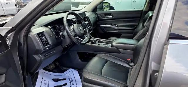 2022 Nissan Pathfinder SL 2WD