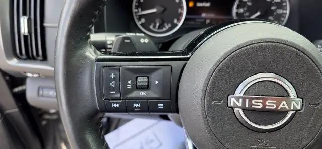 2022 Nissan Pathfinder SL 2WD