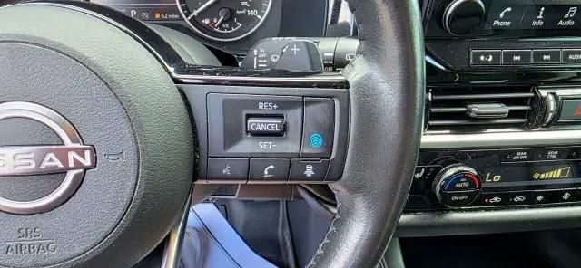 2022 Nissan Pathfinder SL 2WD