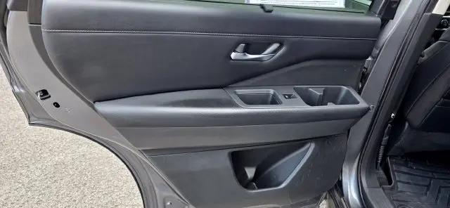 2022 Nissan Pathfinder SL 2WD