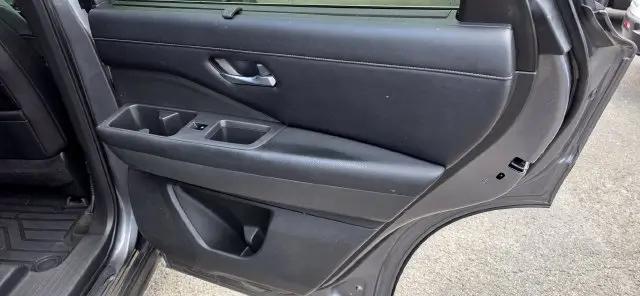 2022 Nissan Pathfinder SL 2WD