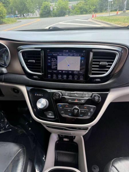 2019 Chrysler Pacifica Touring L Plus