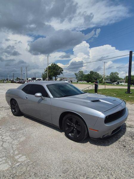 2017 Dodge Challenger SXT