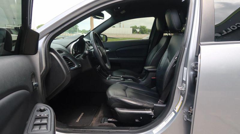 2014 Dodge Avenger SXT