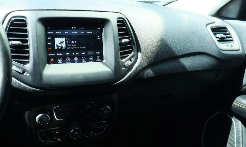 2019 Jeep Compass Latitude FWD