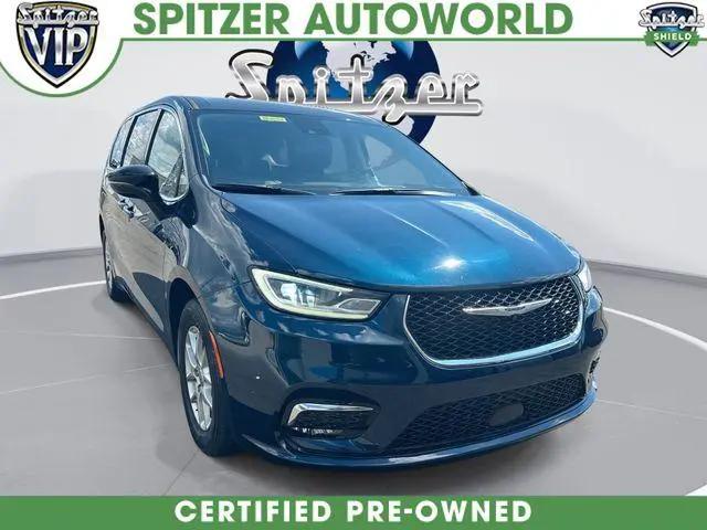 2024 Chrysler Pacifica Touring L for sale in Cleveland, OH