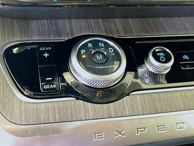 2026 Ford Expedition Max Platinum MAX