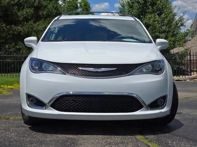 2020 Chrysler Pacifica Touring