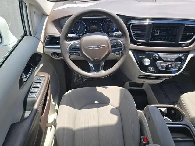 2020 Chrysler Pacifica Touring