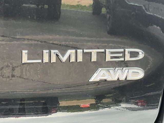 2027 Chrysler Pacifica Limited