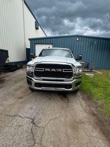 2024 RAM 2500 Tradesman Crew Cab 4x4 64 Box 2024 RAM 2500 Tradesman Crew Cab 4x4 64 Box