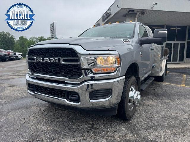 2023 RAM 3500 Chassis Tradesman/SLT 2023 RAM 3500 Chassis Tradesman/SLT