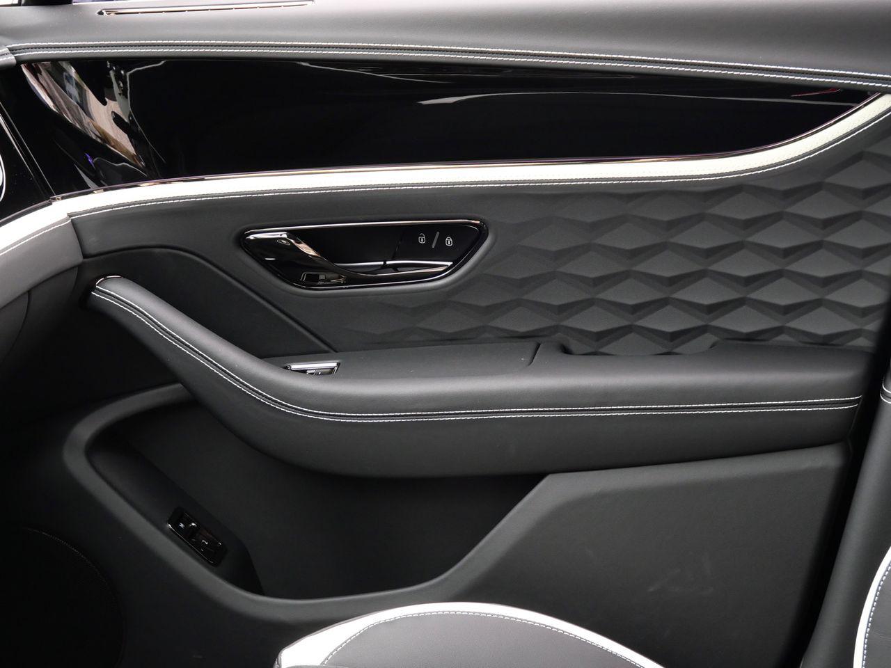 2025 Bentley Flying Spur Speed - Photo 19