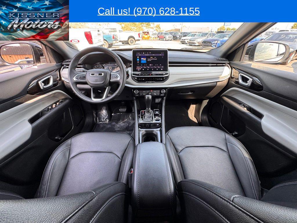 2025 Jeep Compass Limited - Photo 11