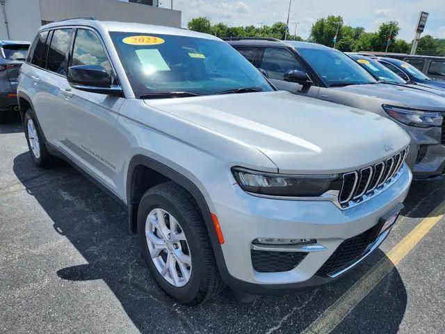 2022 Jeep Grand Cherokee Limited 4x4 for sale in Moline, IL