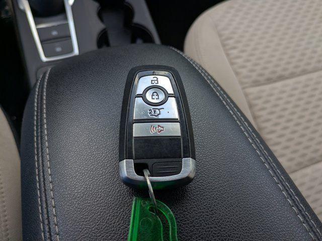 2021 Ford Escape SE Hybrid