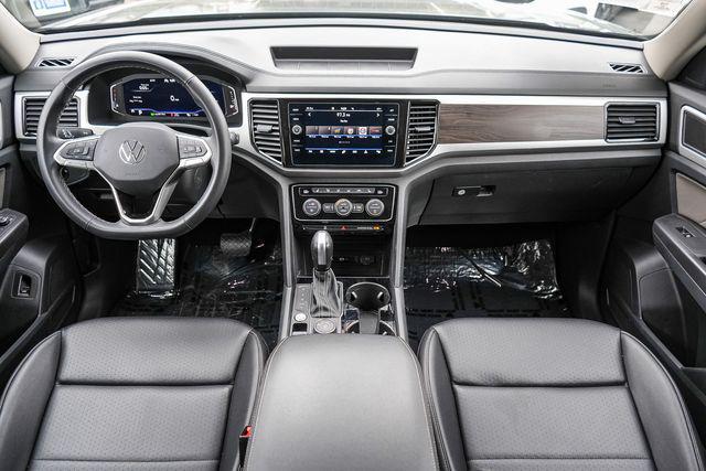 2022 Volkswagen Atlas 2.0T SE w/Technology