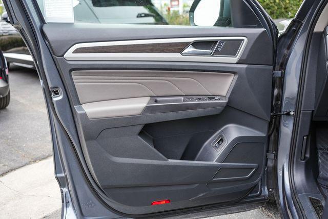 2022 Volkswagen Atlas 2.0T SE w/Technology
