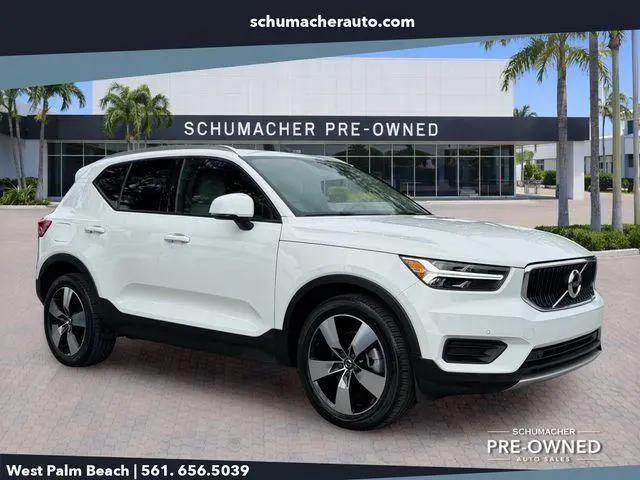 2020 Volvo XC40 T4 Momentum for sale in West Palm Beach, FL